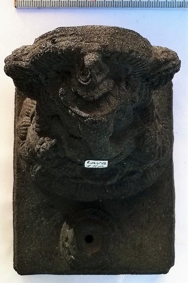 Lava, Ganesha,  Gravur aus Lava mit Räucherwerkhalter Gesamtgravurhöhe ~ 13 cm